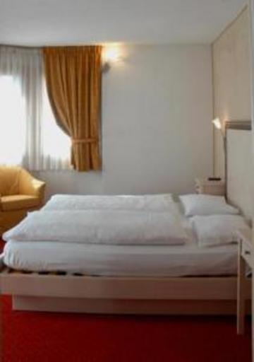 Piccolo Tibet Hotel